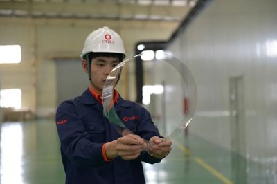 新材料故事 | 0.12mm超薄玻璃,玻璃中的黑科技